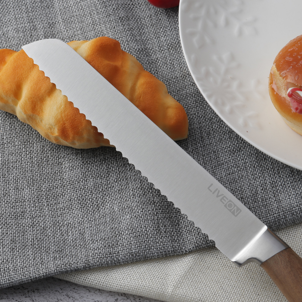 CUCHILLO PARA PAN DE 8 PULGADAS CON MANGO DE NOGAL