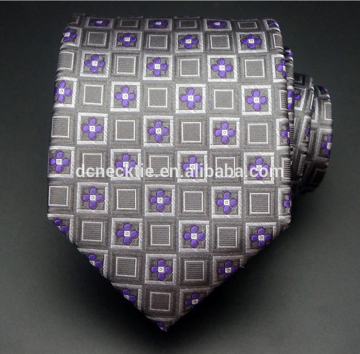 Purple Thailand Tie tinte con cravatta a marchio del distributore