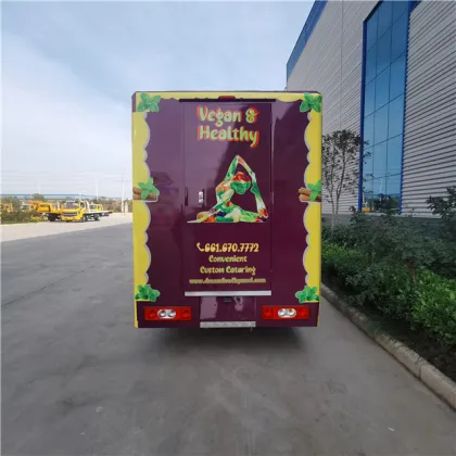 Cheng Li small ice cream truck