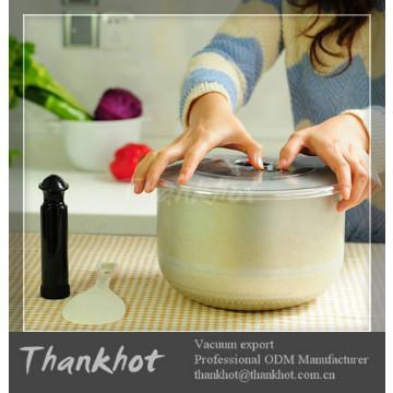 Plastic vacuum seal lid for storage food jar