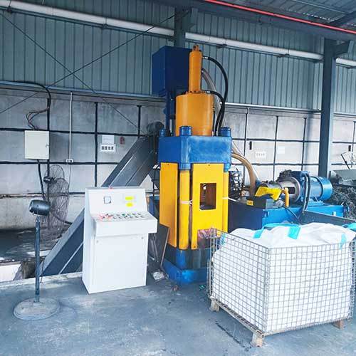 Metal Scraps Chips Briquetting Machine