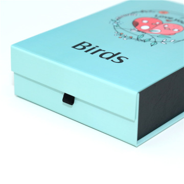 Luxury Branded Folding MagneticCarton Gift Box Custom Logo