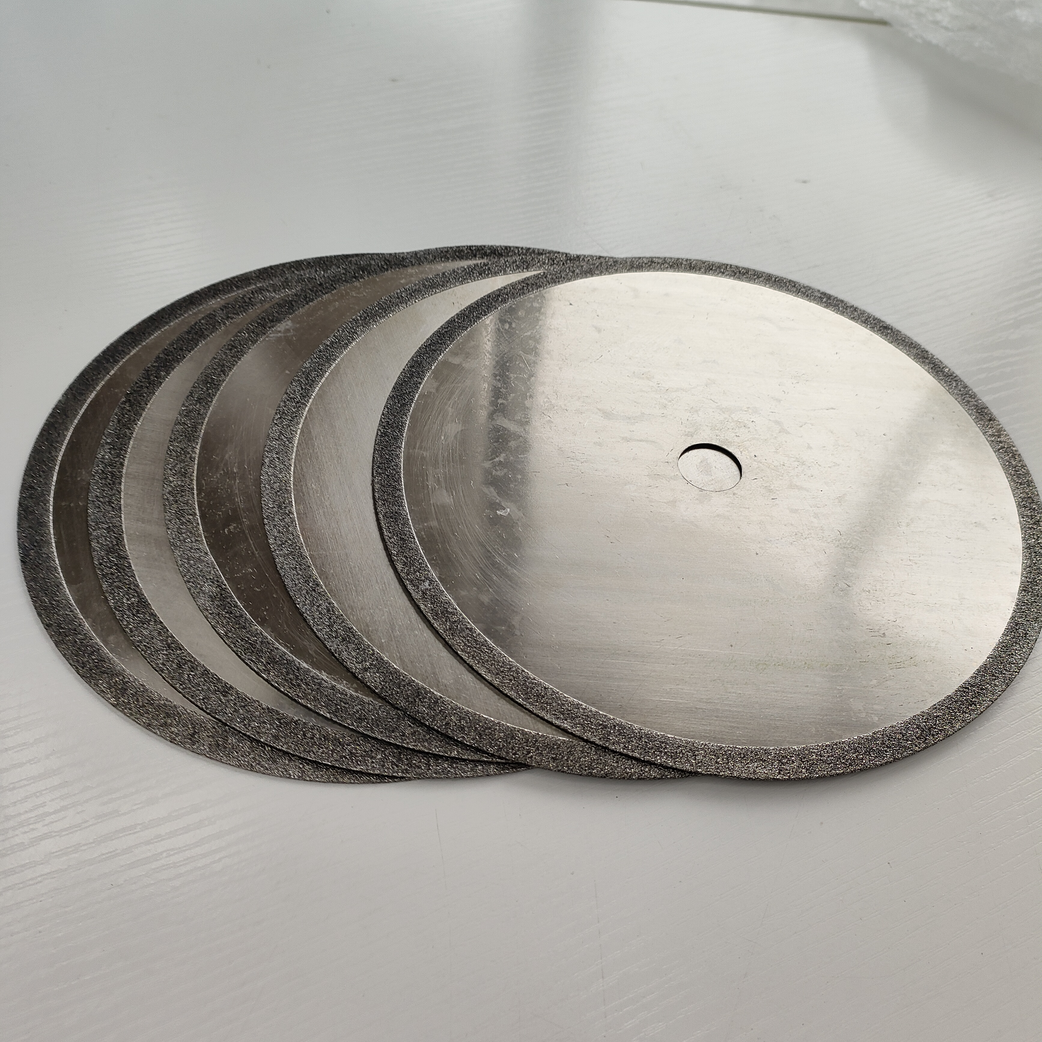 cubic boron nitride cutting blade