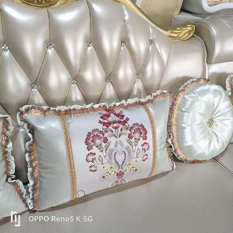 Luxury European-Style Sofa with Classic Design