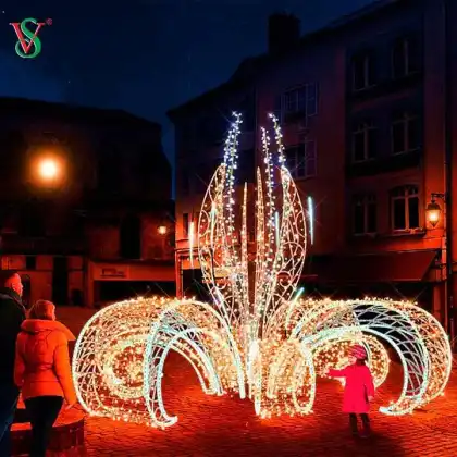 Large 3D Fountain Motif Light