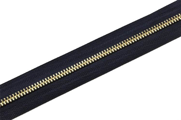 Aluminium plating titanium color metal zipper roll