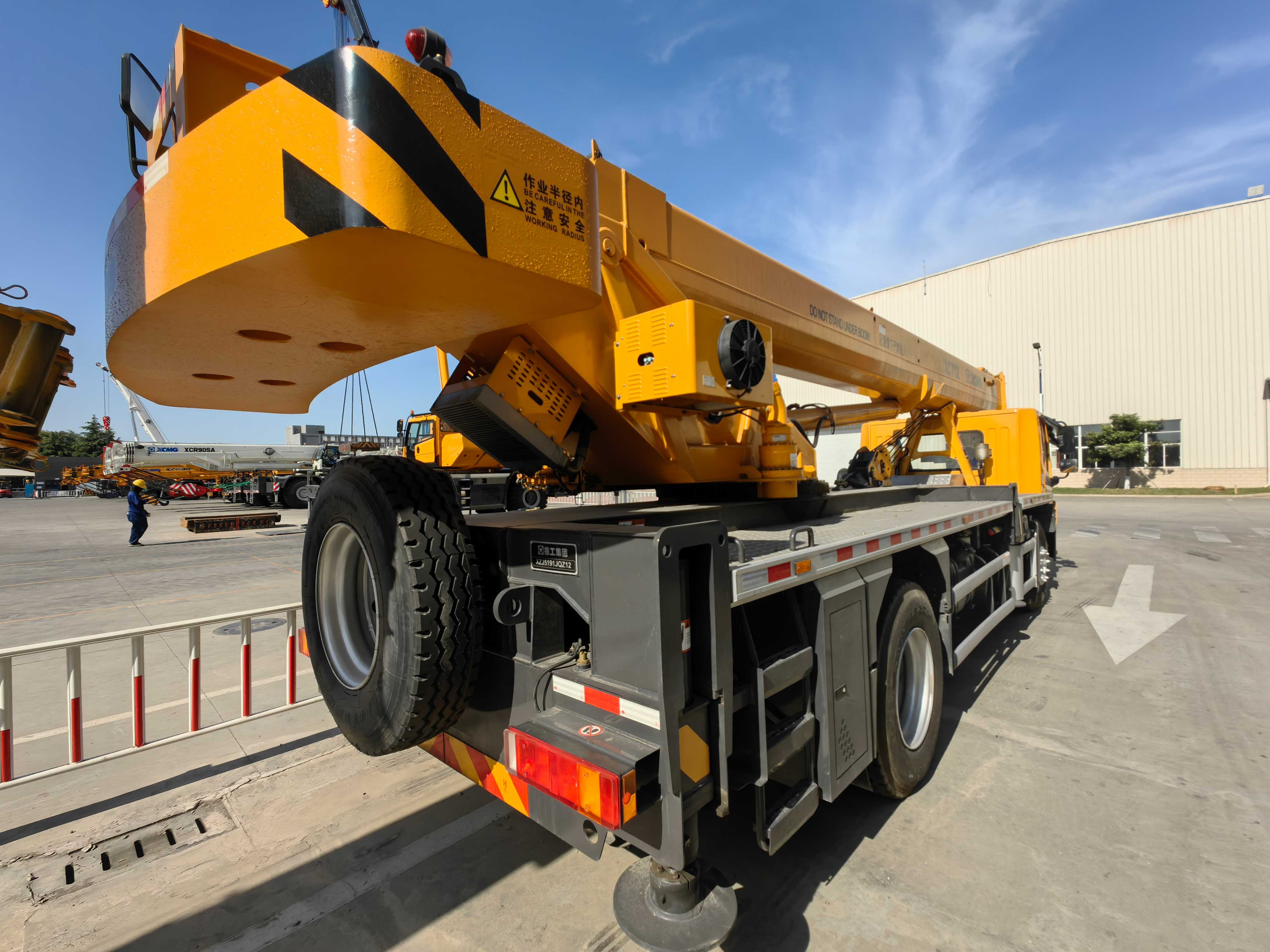 Full-view-of-used-crawler-crane-at-construction-site-XCT25 Full-view-of-used-crawler-crane-at-construction-site-XCT25