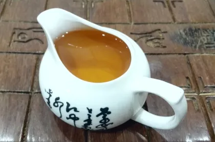 Famous brand Gongmei White Tea