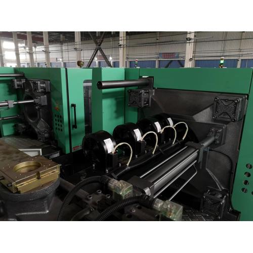 Pvc Pipe Molding Machine PVC FITTING PLASTIC INJECTION MOLDING MACHINES Supplier