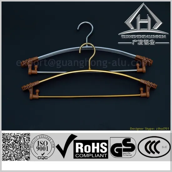 Aluminum hanger for wet clothes