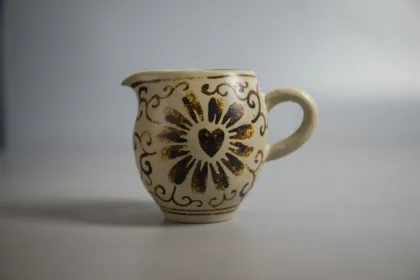 A set of underglaze colored tea set of Jizhou kiln