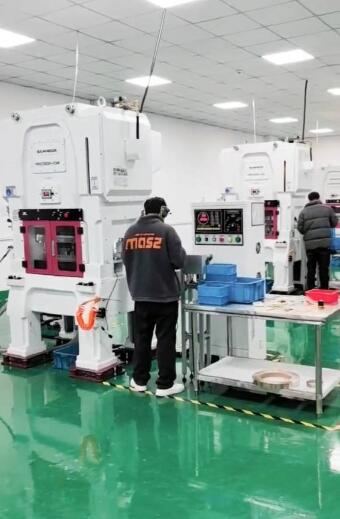 Punch press machine
