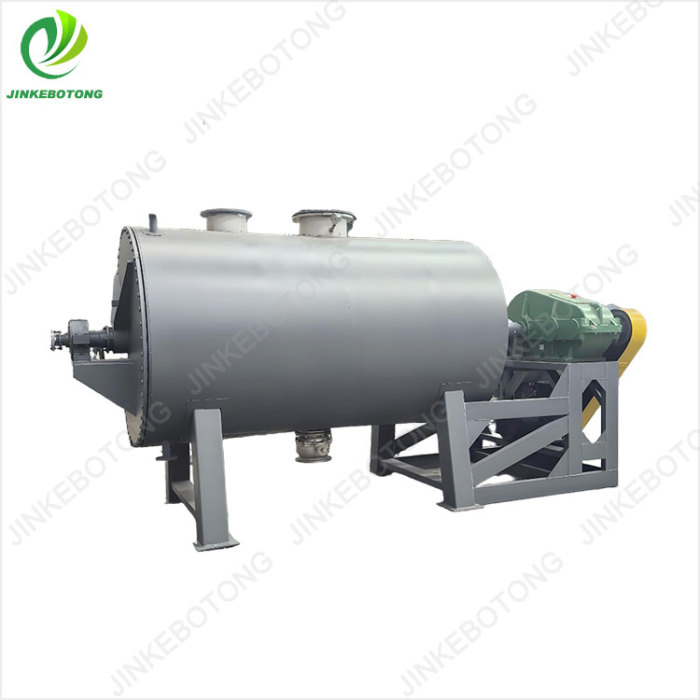 Low temperature vacuum rake dryer