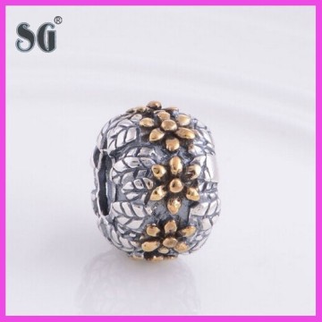 Exquisite Flower Pattern 925 Sterling Silver Charm Beads with Gold Plated DIY Jewelry Finding