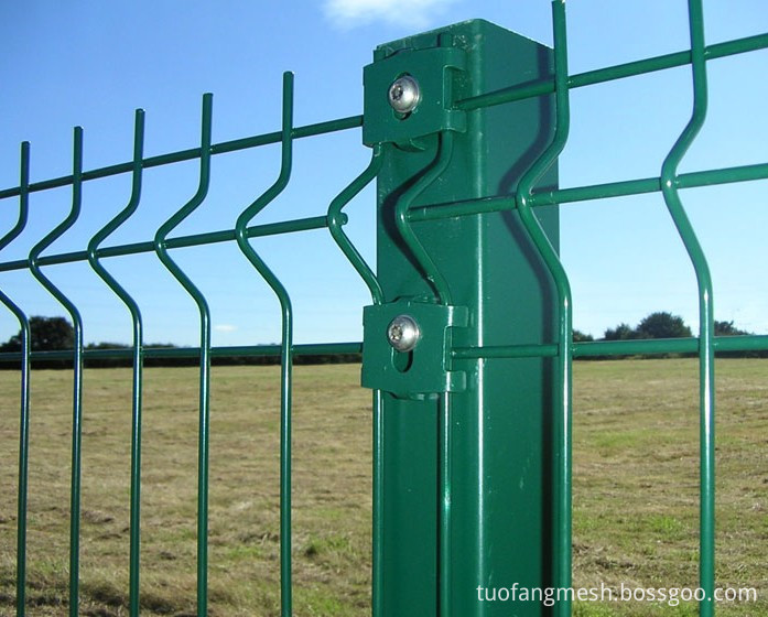3 D metal fence panels 