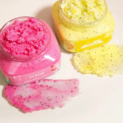 Exfoliating and Whitening Body Scrub