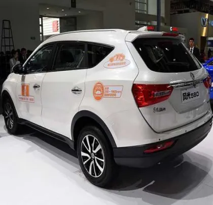 Dongfeng SUV RHD Glory 580 MPV