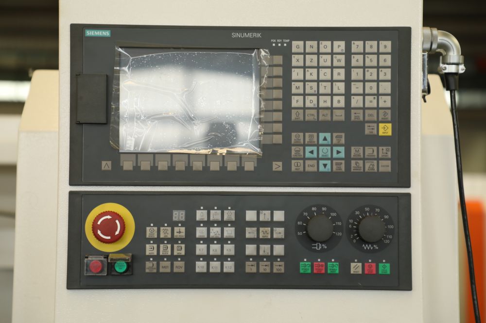 Universal Horizontal CNC Lathe Machine