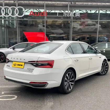 Superb 2022 TSI330 DSG Luxury Edition