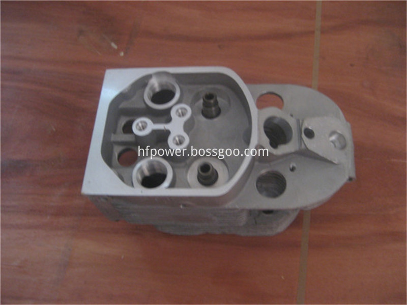 fl912 Cylinder head (1)