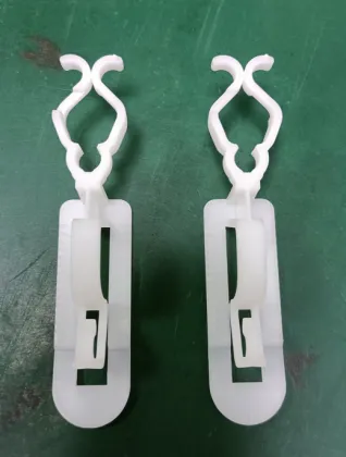 O Shape C9 Tuff Clip for Christmas Lights