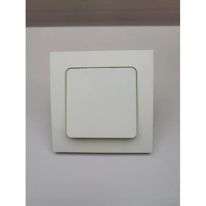 Stopkontak Dinding Plastik untuk Peralatan Dapur & Rumah