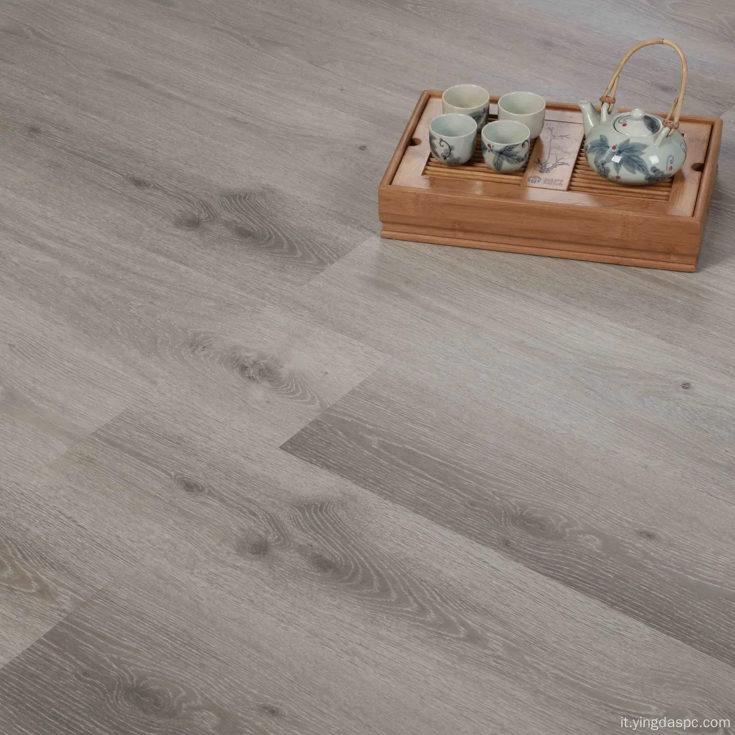 Pavimento in vinile impermeabile con colore grigio chiaro gradiente