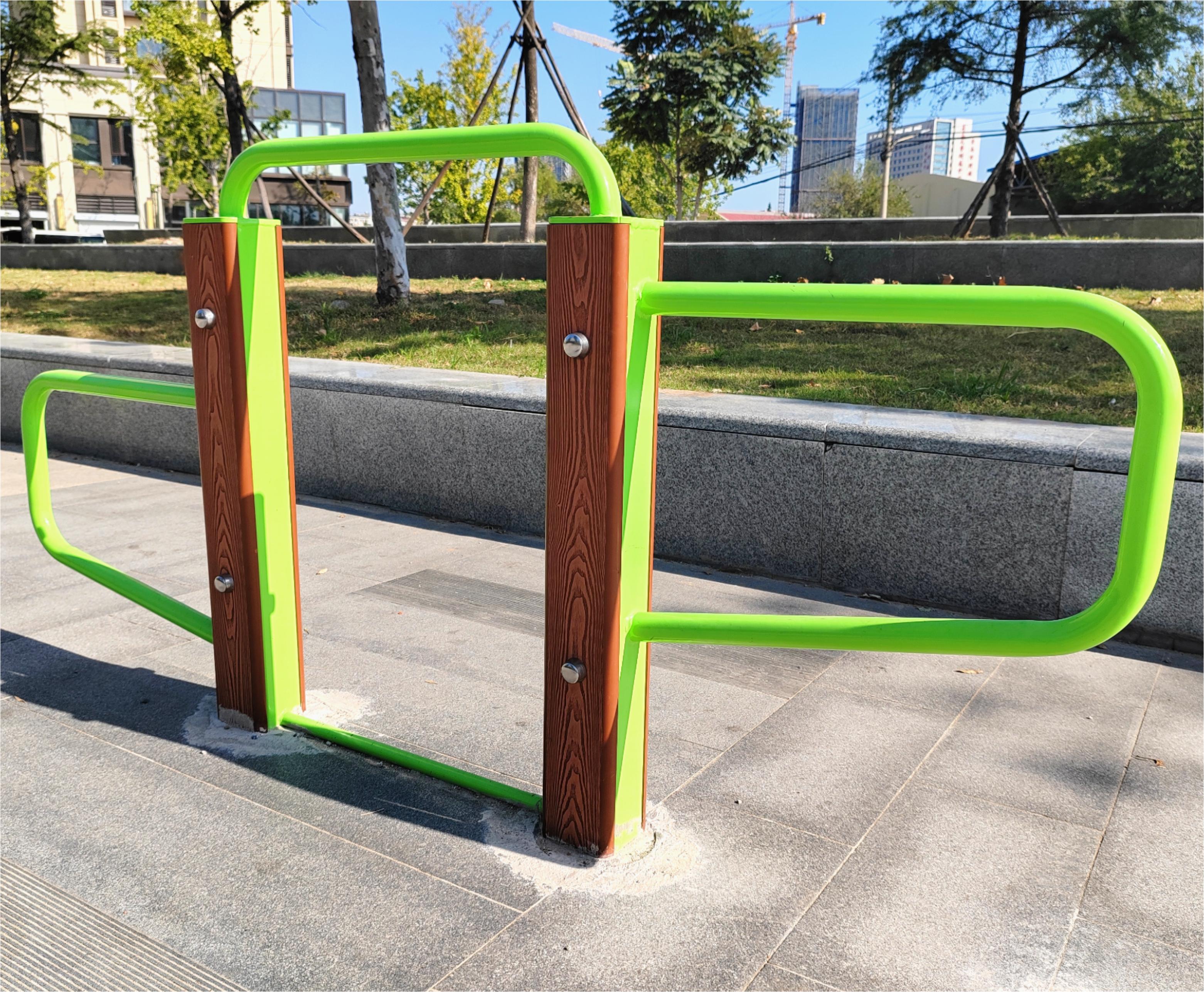 outdoor fitness equipment