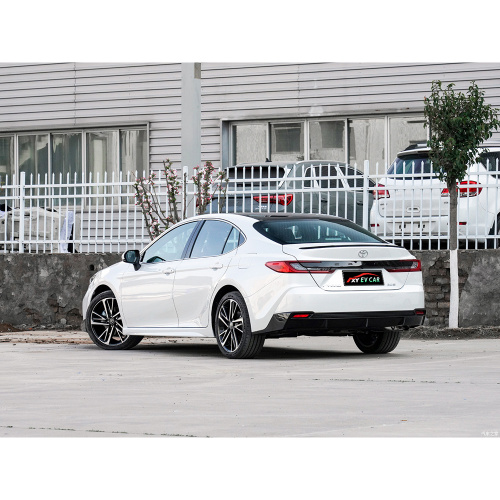 2024 White Camry Hybrid 2.0S Sport Edition