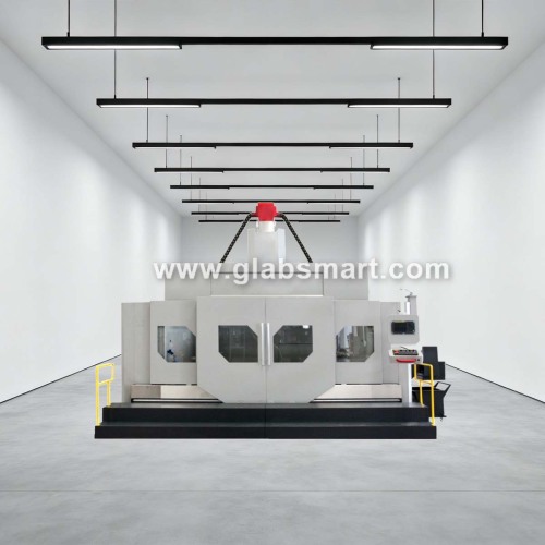 750- вертыкальны цэнтр апрацоўкі