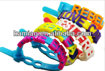 2014 wholesale jewelry initial letter silicone kids sport bracelets