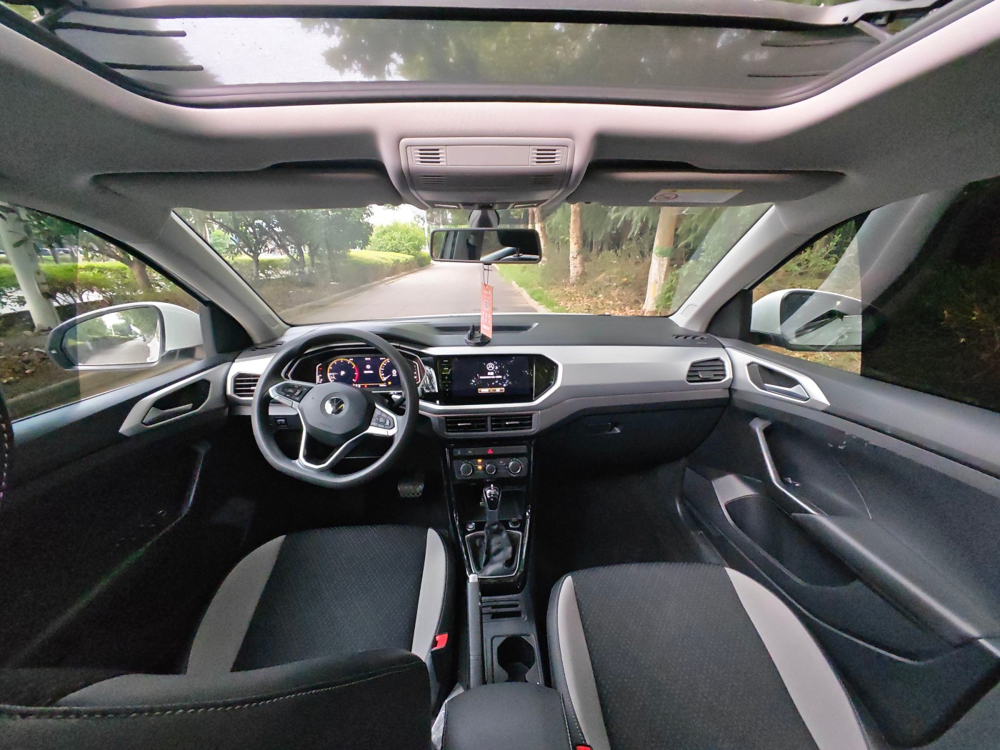 2023 Volkswagen Tacqua 200TSI DSG Smart Connect Edition