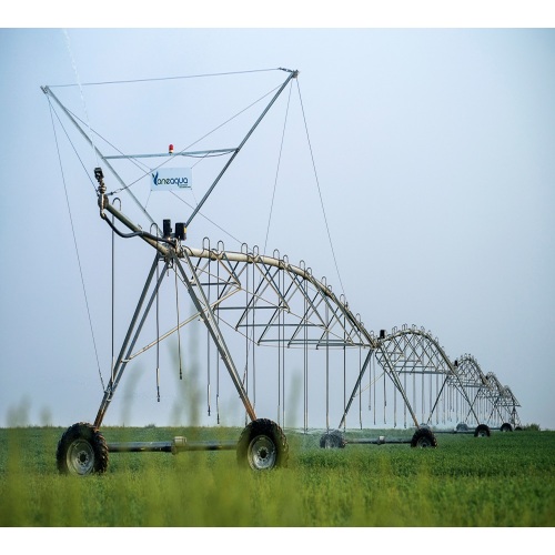 Sistema de irrigação de pivô central de aspersores móveis para terra