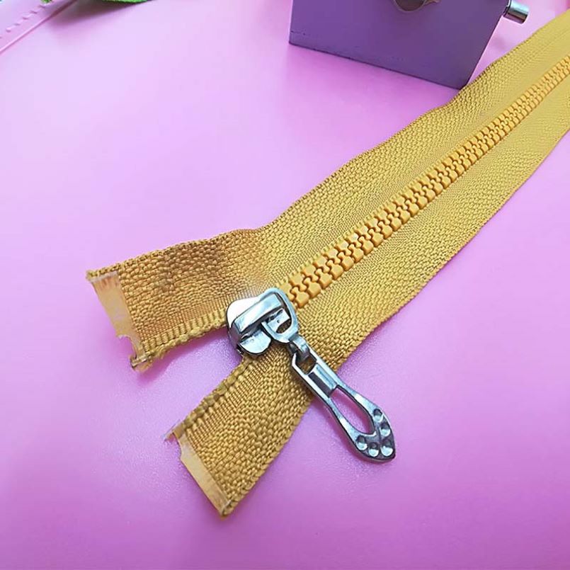 27 Inch Zipper