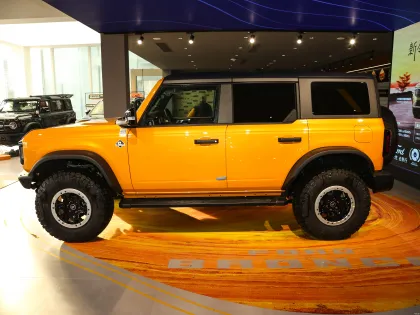 Ford Bronco 2.3T LongBeach Bigfoot Off-Road