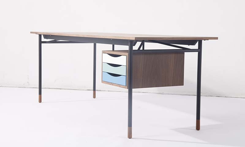 Iconic_Finn_Juhl_nyhavn_desk