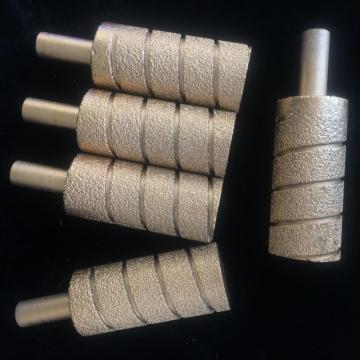 Bit de moagem de diamantes para ampliar e moldar orifícios