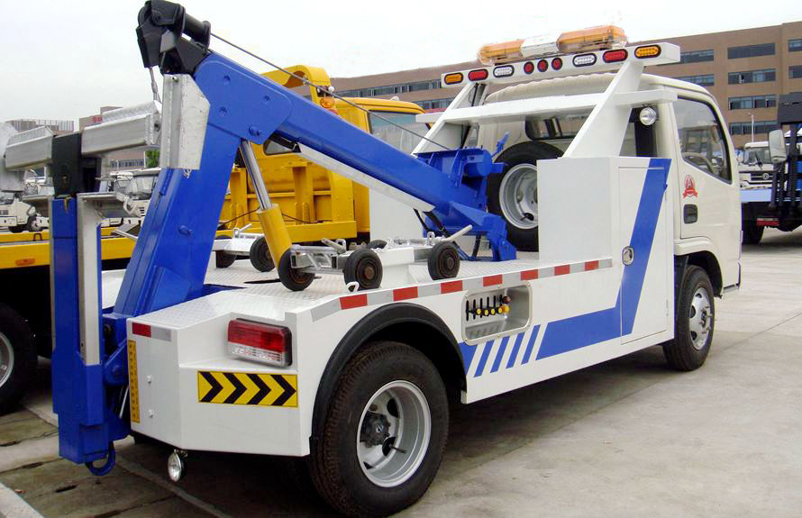 heavy wrecker services truck 2