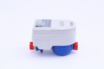 Wireless telecommunication water meter