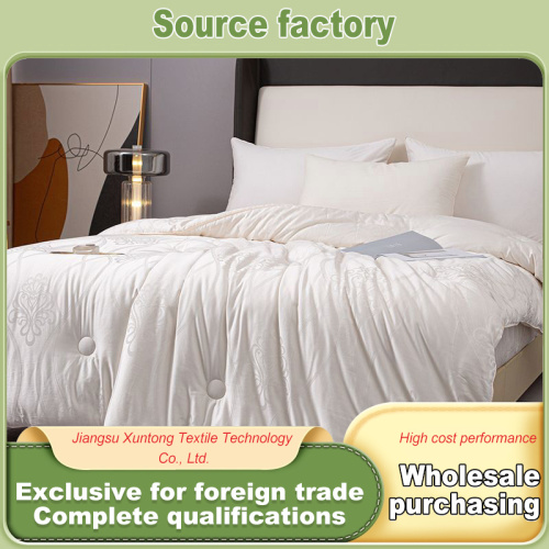 Соевое одеяло премиум-класса для всесезонного использования.