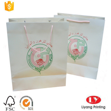 White Paper Shopping Clothes Packaging Bag