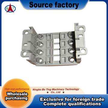 Low-voltage electrical multipole ter-minal block