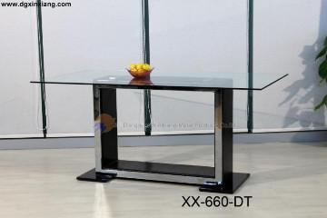 Fashion dining table with elegant design