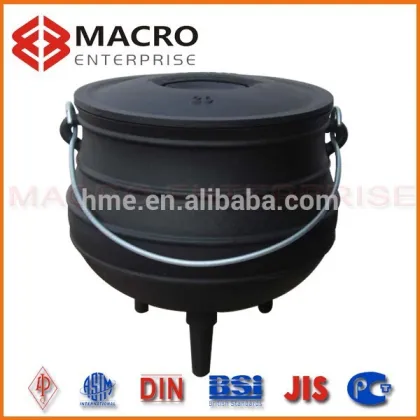 Black cast iorn potjie cooking pot