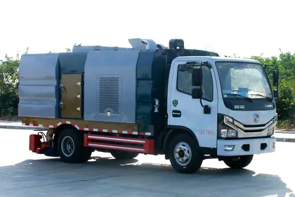 Dongfeng Tianjin Rear Mounted Vacuum Vehicle