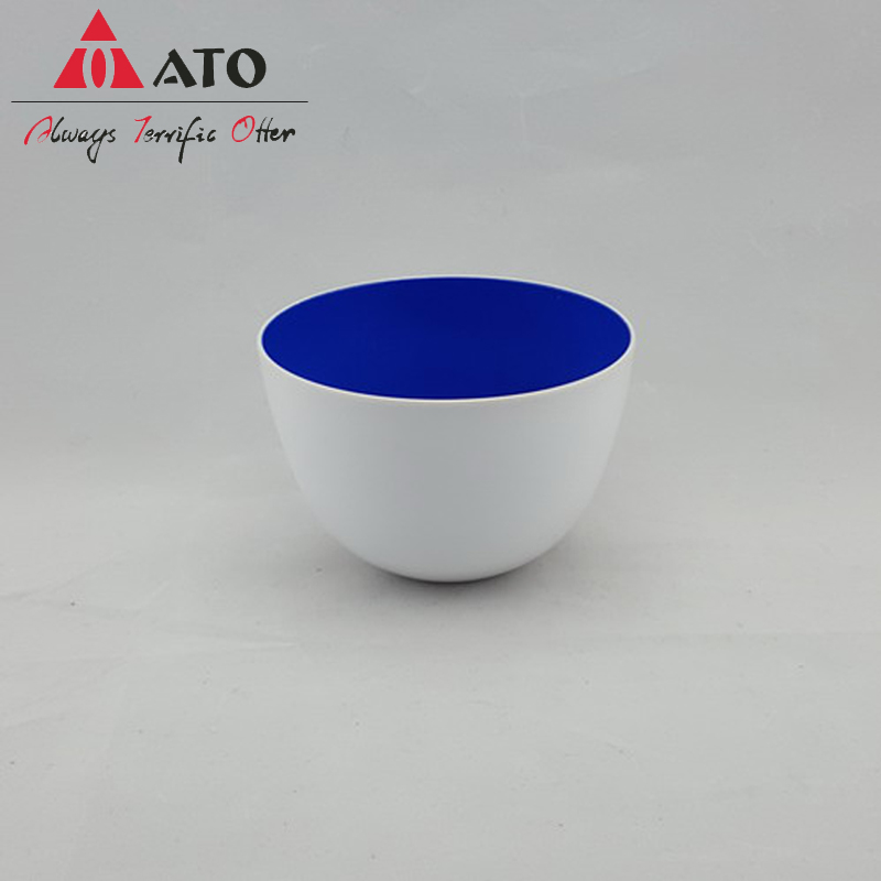 ATO Bowls Creative Glassware dentro de tigelas coloridas