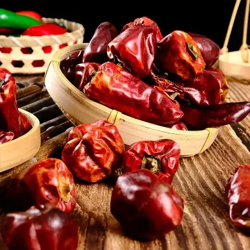 Ớt chuông khô nhiều ớt