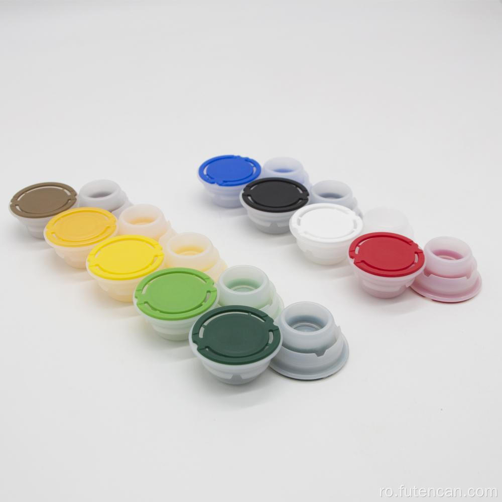 Capac flexibil din plastic