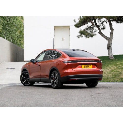 SUV electric NIO EC7 75kWh 490KM cu 4WD și 5 locuri