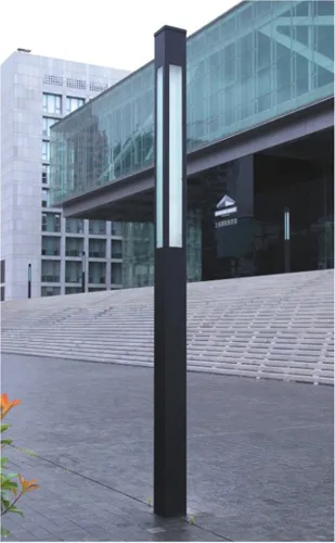 Aluminum or Steel Courtyard Lamp
